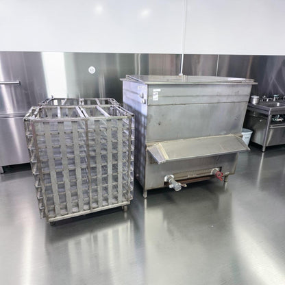 Remarkable Condition – Commercial Heavy-Duty Stainless Steel Electric Rice Cooking Tank – High-Capacity Batch Cooker with Mobile Multi-Level Racks – Fully Tested & Operational!