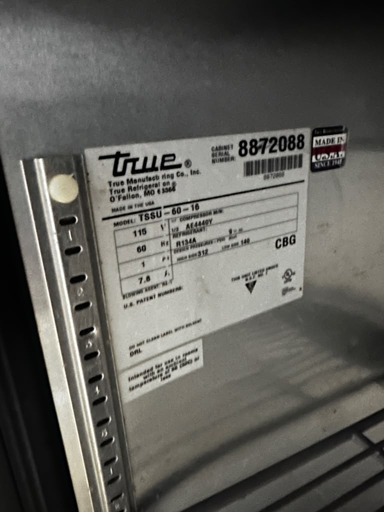 High-Quality Condition – True TSSU-60-16 – 60" Refrigerated Sandwich & Salad Prep Table – 16 Pan Capacity – 115V – NSF & UL Listed – Fully Tested & Operational!