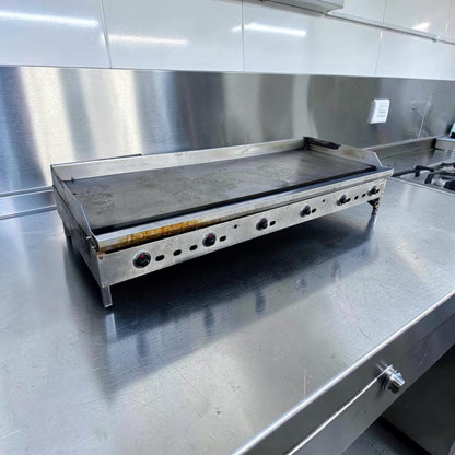Elite Condition – Jade Range JGT-2472 – 72” Commercial Gas Countertop Griddle – Thermostatic Controls – 180,000 BTU – Fully Tested & Operational!