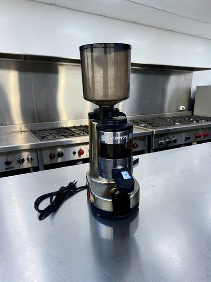 Professionally Maintained Condition – Gino Rossi R.45 / RR45 – Commercial Fully Automatic Espresso Coffee Grinder with Doser – 64 mm Flat Burrs – Made in Italy – Fully Tested & Operational!