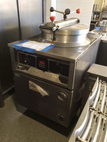 Premium Condition – BKI Commercial Pressure Fryer – Floor Model – Stainless Steel – Fully Tested & Working!
