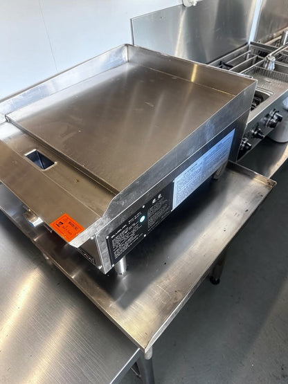 Pristine Condition – Blue Lava BLGM24-24D – 24" Heavy-Duty Commercial Gas Griddle – 1" Plate – 60,000 BTU – Natural Gas – CSA Sanitation Certified – New!