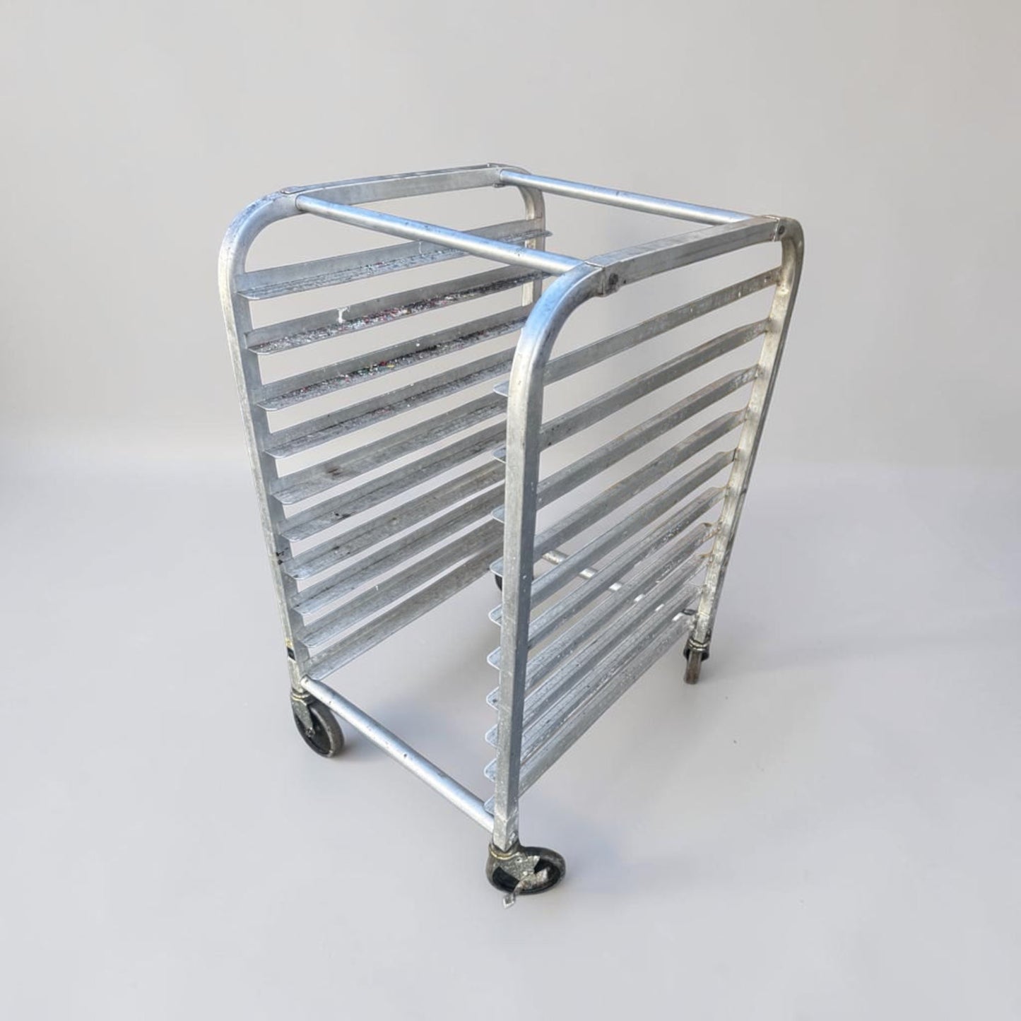 Dependable Condition – Channel Manufacturing Aluminum Bun / Sheet Pan Rack – Mobile Full-Height Bakery Rack – 20 Pan Capacity – NSF Certified – Fully Inspected & Ready for Use!