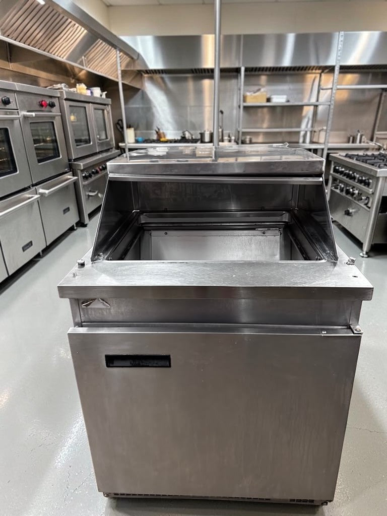 Superior Condition – Randell 9412-32-7 – 32" Single Door Refrigerated Sandwich & Salad Prep Unit – 12 Pan Capacity – 115V – NSF & cULus Listed – Fully Tested & Operational!