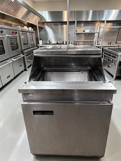 Superior Condition – Randell 9412-32-7 – 32" Single Door Refrigerated Sandwich & Salad Prep Unit – 12 Pan Capacity – 115V – NSF & cULus Listed – Fully Tested & Operational!