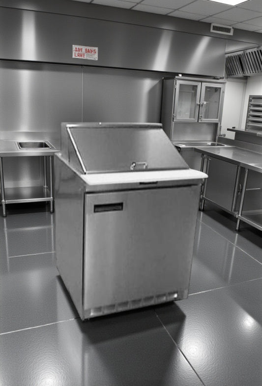 Top-Tier Condition – Delfield 4432NP-12M – 32" Mega Top Refrigerated Sandwich / Salad Prep Table – 12 Pan Capacity – 10.10 Cu. Ft. – 115V – NSF / UL Listed – Fully Tested & Operational!
