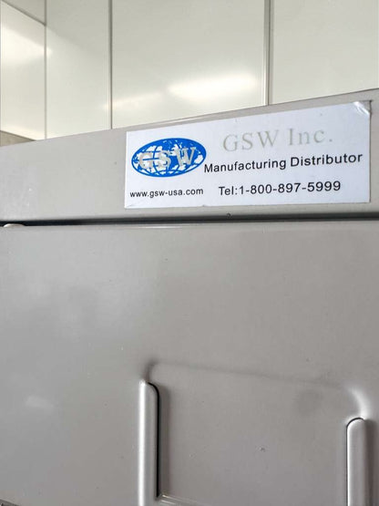 Excellent Condition – GSW Inc. 5-Tier Metal Locker Cabinet – Commercial Employee Storage – Heavy-Duty Steel – Fully Inspected & Operational!