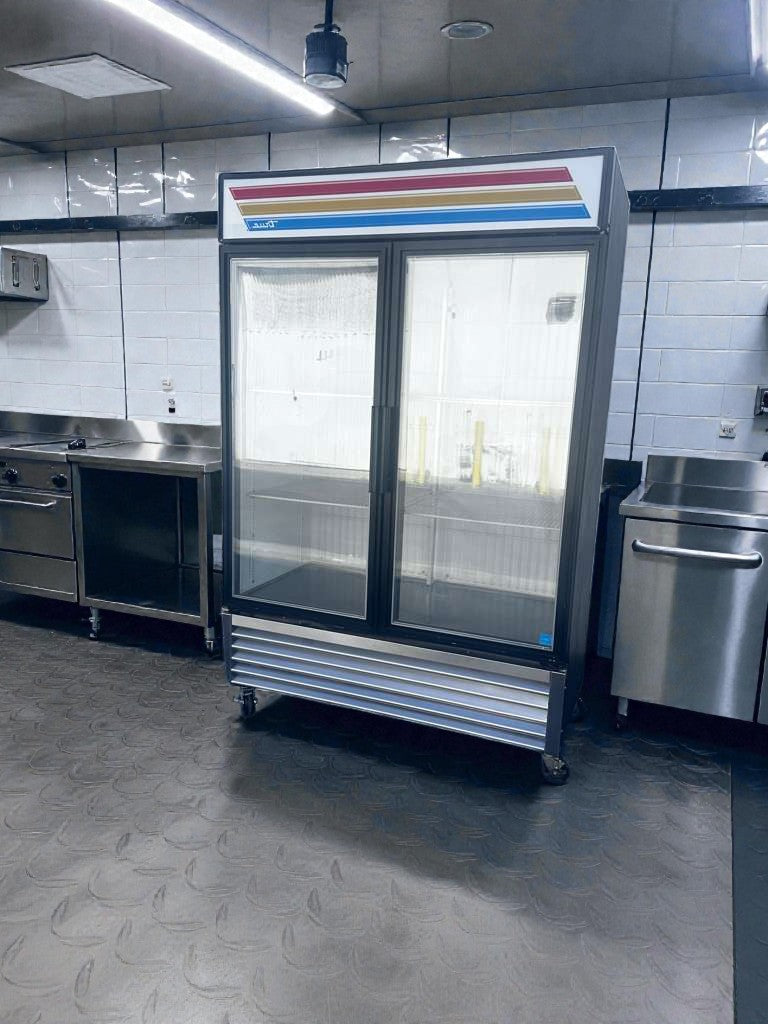 Superior Condition – True GDM-49F-LTF-HC~TSL01 – 54" Two-Section Black Glass Door Freezer Merchandiser – LED Lighting – 8 Shelves – 220V – NSF / UL Listed – Fully Tested & Operational!