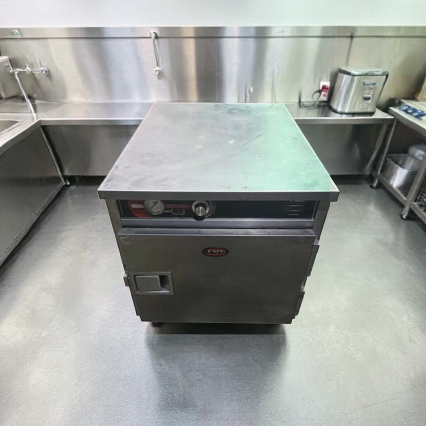 Superior Condition – FWE HLC-1826-4(A) – Commercial Countertop Heated Holding Cabinet – 4 Pan Capacity – 120V – UL & NSF – Fully Tested & Operational!