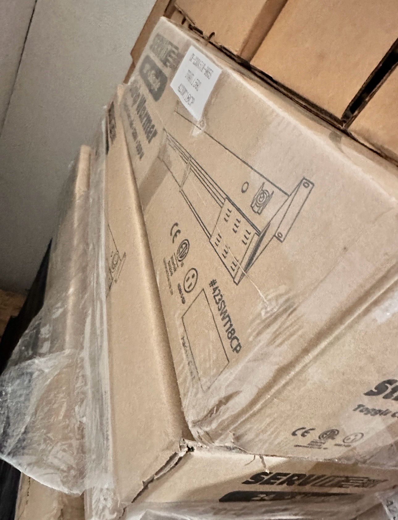 Brand New Condition – ServIt 36” Single Strip Warmer – 120V – 850W – Toggle Control – Model 423SWT36 – Factory Sealed!