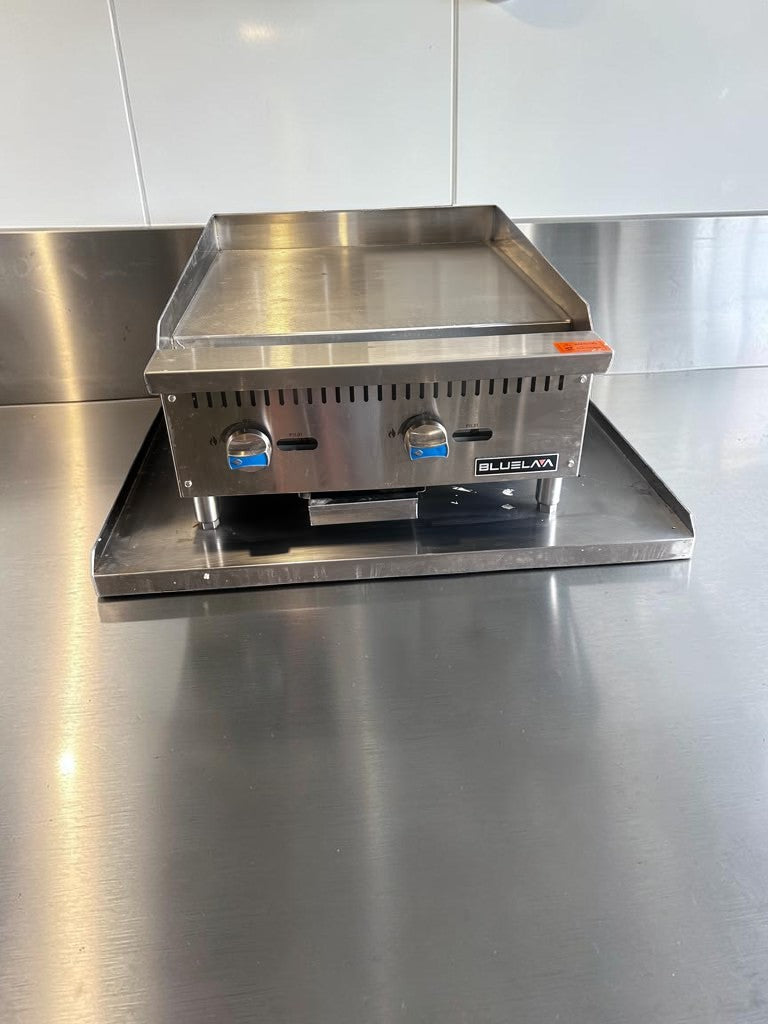 Pristine Condition – Blue Lava BLGM24-24D – 24" Heavy-Duty Commercial Gas Griddle – 1" Plate – 60,000 BTU – Natural Gas – CSA Sanitation Certified – New!