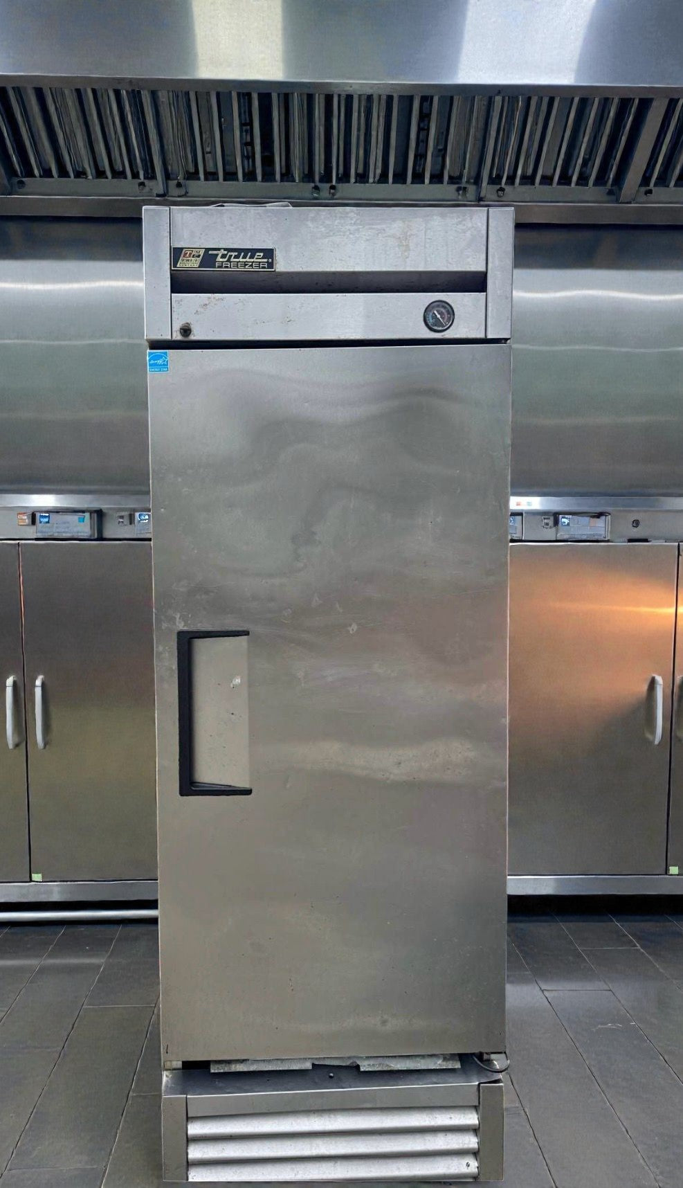 Elite Condition – True T-23F – 27" Commercial Reach-In Freezer – 23 Cu. Ft. – ENERGY STAR® – NSF / UL Listed – Fully Tested & Operational!