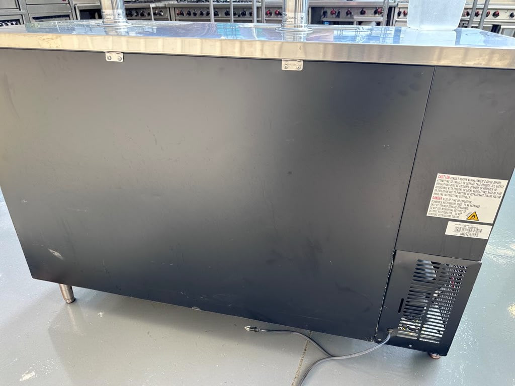 Exceptional Condition – Migali C-DD60-2-HC – 60" Two Door Direct Draw Beer Dispenser – 2 Tap Commercial Kegerator – 115V – Fully Tested & Operational!