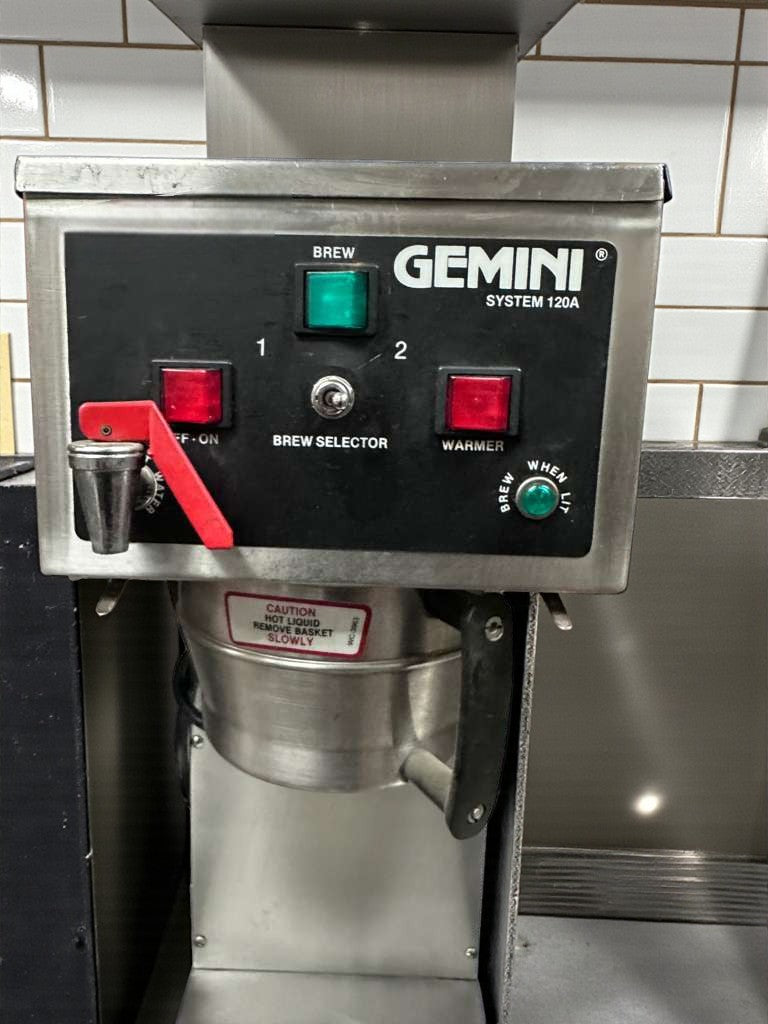 Exceptional Condition – Curtis Gemini System – Commercial Coffee Brewer – Dual Brew Station – UL & NSF Listed – Fully Tested & Operational!
