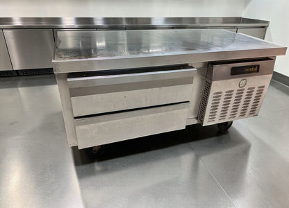 Exceptional Condition – Continental D48GFN Chef Base Freezer – 48 inch Refrigerated Equipment Stand with 2 Drawers – 115V – Commercial Kitchen Line Base – Fully Tested & Operational!