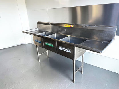Flawless Condition – Commercial Three-Compartment Stainless Steel Sink – Dual Drainboards – High Backsplash – Adjustable Legs – Fully Inspected & Ready for Installation!