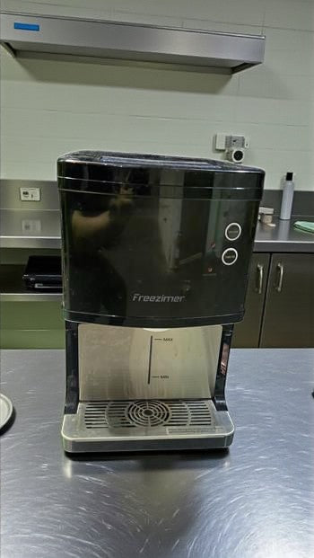 Excellent  Condition – Freezimer Nugget Ice Maker – Countertop Sonic Ice Machine – Wi-Fi Enabled – 40 LBS/Day – Fully Tested & Operational!