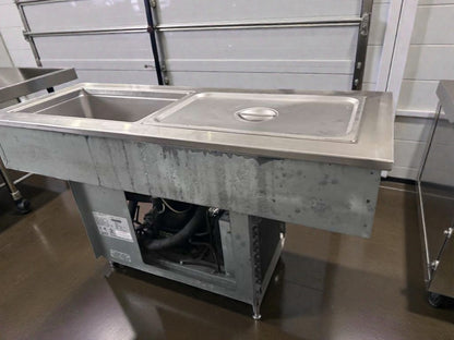 Exceptional Condition – Delfield 8148-EFN – Refrigerated Cold Food Table – 115V – NSF & UL Listed – Fully Tested & Operational!