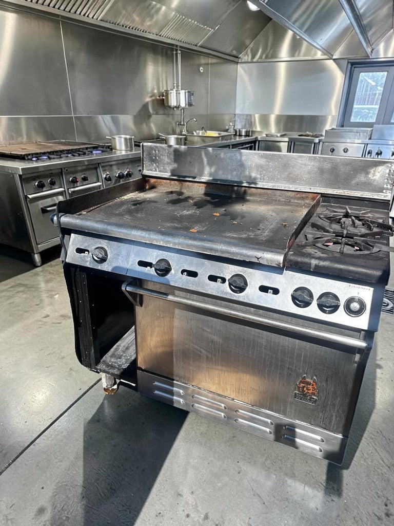 Superior Condition – Wolf C48S-2B36G – 48" Gas Restaurant Range – 2 Open Burners – 36" Griddle – Standard Oven & Cabinet Base – 155,000 BTU – Fully Tested & Operational!