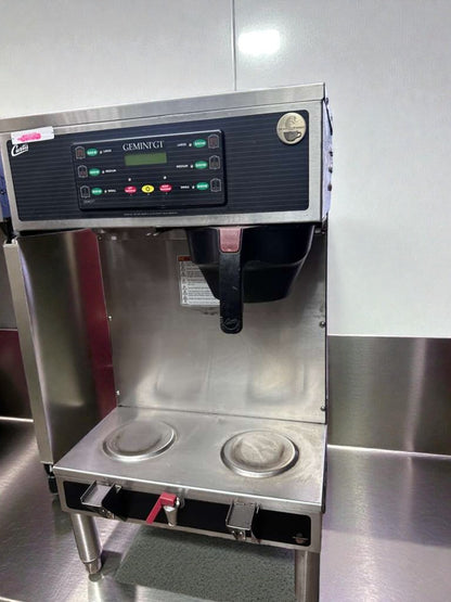 High-Quality Condition – Curtis GEMTS10A1000 Gemini Twin Commercial Coffee Brewer – 220V – UL & NSF Listed – Fully Tested & Operational!