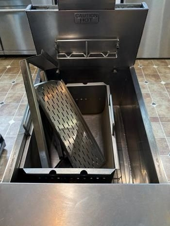 Outstanding Condition – Frymaster GWCSC – Commercial Gas Pasta Cooker – 15 Gallon – Natural Gas – NSF / CSA Listed – Fully Tested & Operational!