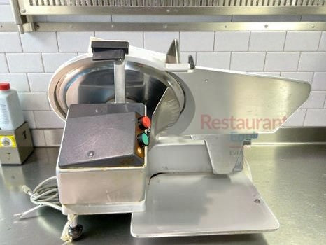 Immaculate Condition – Bizerba SE8 Manual Meat Slicer – 13″ Blade – Stainless Steel – Commercial Grade – UL Listed – Fully Tested & Operational!