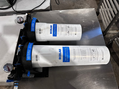 Top-Tier Condition – Ecolab / KineticoPRO KPMF HC614-2 – Commercial Dual-Cartridge Water Filtration System – 150,000-Gallon Capacity – Dual Pressure Gauges – NSF/ANSI 42 Certified – Fully Inspected & Ready for Installation!