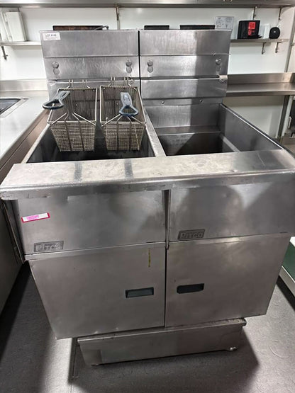 Excellent Condition – Pitco SG14 – Commercial Gas Fryer – 40 lb Capacity – Natural Gas – NSF & CSA Certified – Fully Tested & Operational!