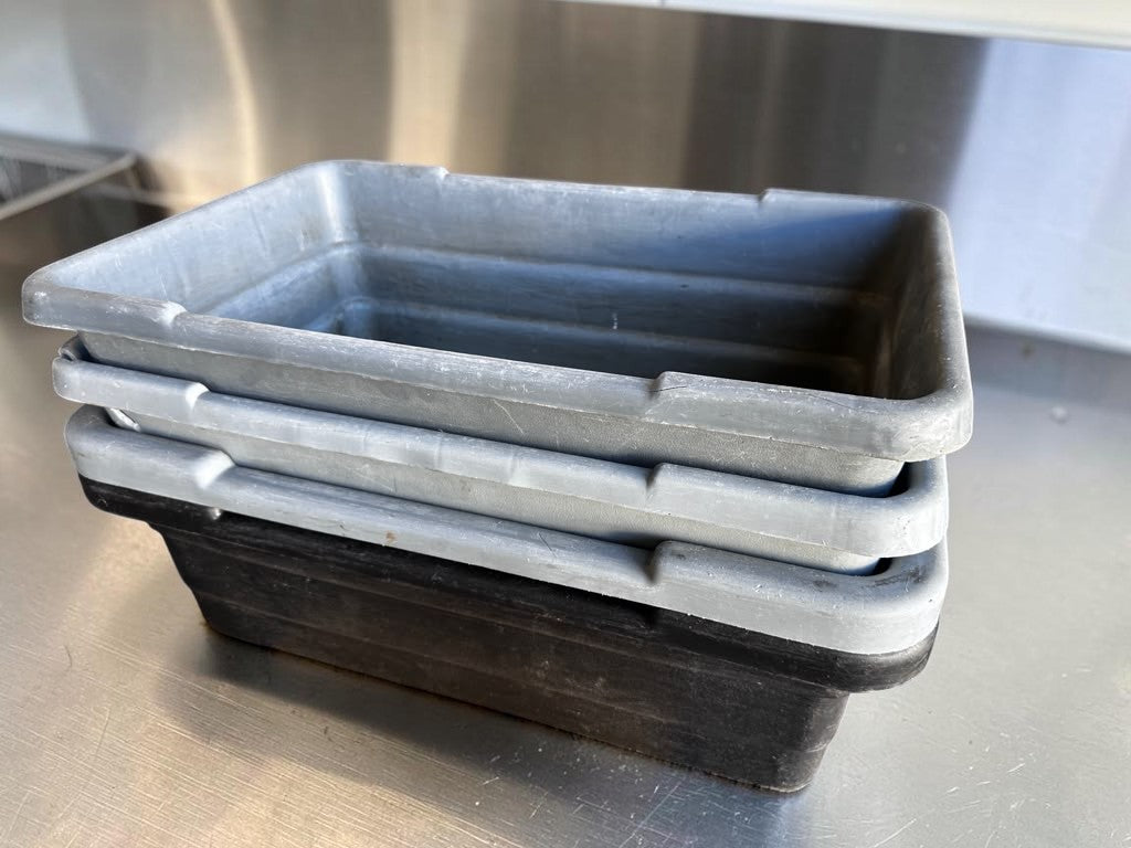 Dependable Condition – Uline Utility Tote Lot – Qty 4 – 22" x 17" x 7" Gray Commercial Plastic Storage Tubs – NSF Certified – Ready for Restaurant Use!