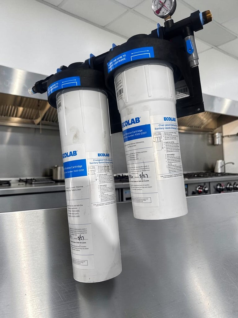 Prime Condition – Ecolab 9320-2268 Split Twin – Commercial Dual-Outlet Water Filtration System – ECO-TO20S & ECO-TO14 Cartridges – Dual Pressure Gauges – Fully Inspected & Ready for Professional Installation!