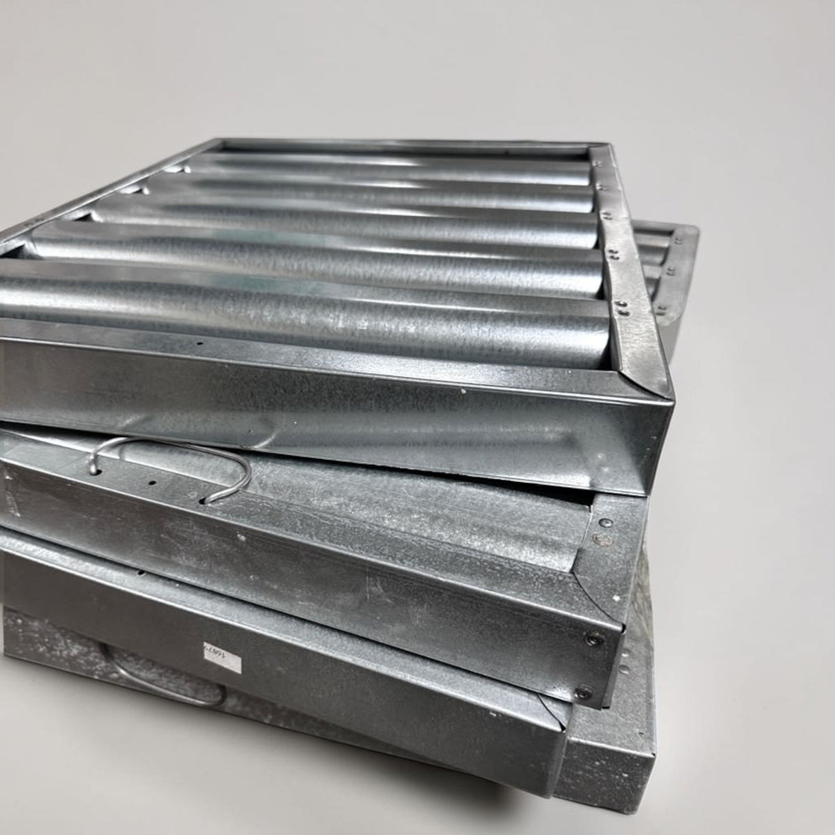 High-Grade Condition – Quantity 8 – 16" × 20" Commercial Galvanized Steel Baffle Hood Filters – Restaurant Exhaust Grease Filters – Heavy-Duty – Ready for Service!