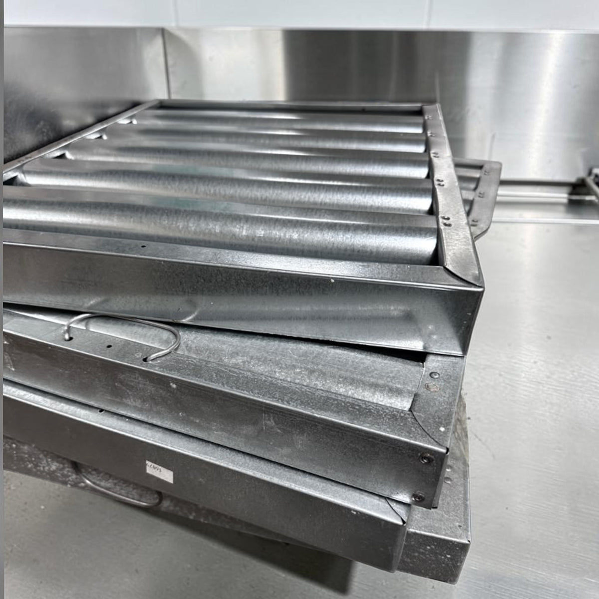 High-Grade Condition – Quantity 8 – 16" × 20" Commercial Galvanized Steel Baffle Hood Filters – Restaurant Exhaust Grease Filters – Heavy-Duty – Ready for Service!