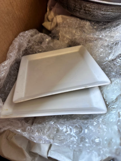 Remarkable Condition – Mixed Commercial Kitchenware Lot – White Serving Plates, Salt Shakers & Frying Pans – One Full Box – Restaurant Supply Bundle!
