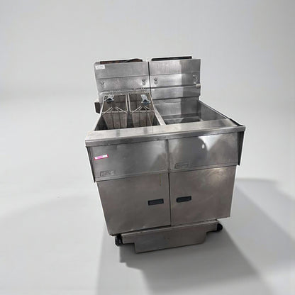 Excellent Condition – Pitco SG14 – Commercial Gas Fryer – 40 lb Capacity – Natural Gas – NSF & CSA Certified – Fully Tested & Operational!