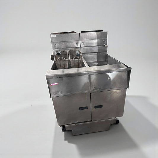 Excellent Condition – Pitco SG14 – Commercial Gas Fryer – 40 lb Capacity – Natural Gas – NSF & CSA Certified – Fully Tested & Operational!
