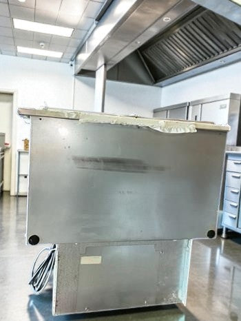 Pristine Condition – Delfield N225P – 6 Gallon Drop-In Freezer – Stainless Steel Lids – 115V – NSF / cULus Listed – Fully Tested & Operational!