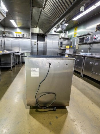 Remarkable Condition – Alto-Shaam 750-S – Mobile Halo Heat Holding Cabinet – Holds 10 Full-Size Food Pans – Stainless Steel – 120V – UL Listed – Fully Tested & Operational!