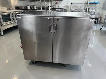 Well-Maintained Condition – Commercial Stainless Steel Storage Cabinet – 48" Wide – Dual Locking Swing Doors – Heavy-Duty Worktop – Fully Inspected & Ready for Use!
