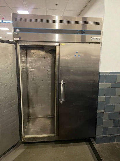 Premium Condition – Everest Commercial Reach-In Refrigerator – 115V / Single Phase – Fully Tested & Working!
