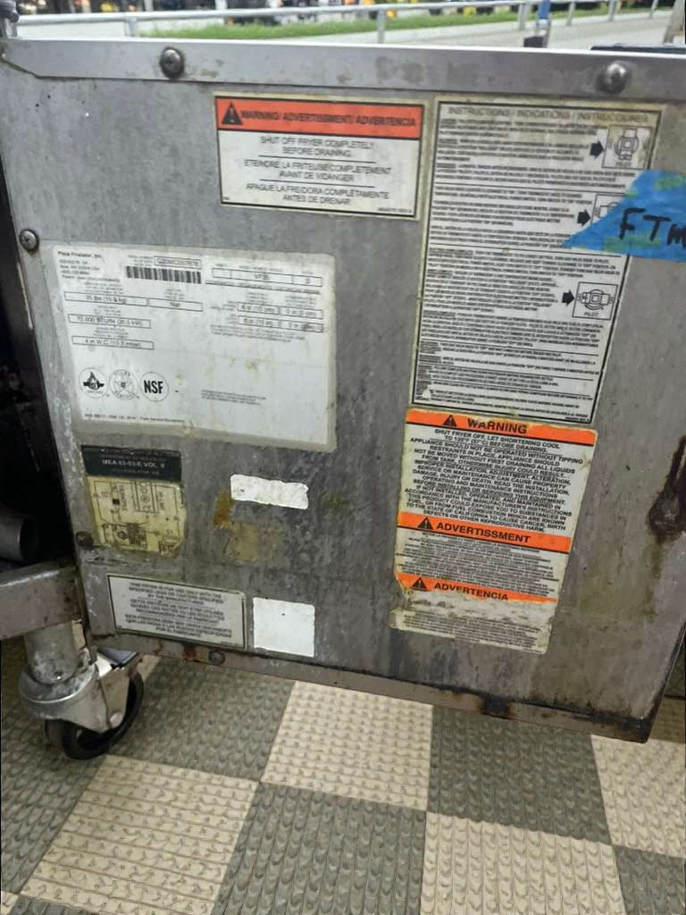 Outstanding Condition – Pitco Commercial Gas Floor Fryer  - Natural Gas - Fully Tested & Working!