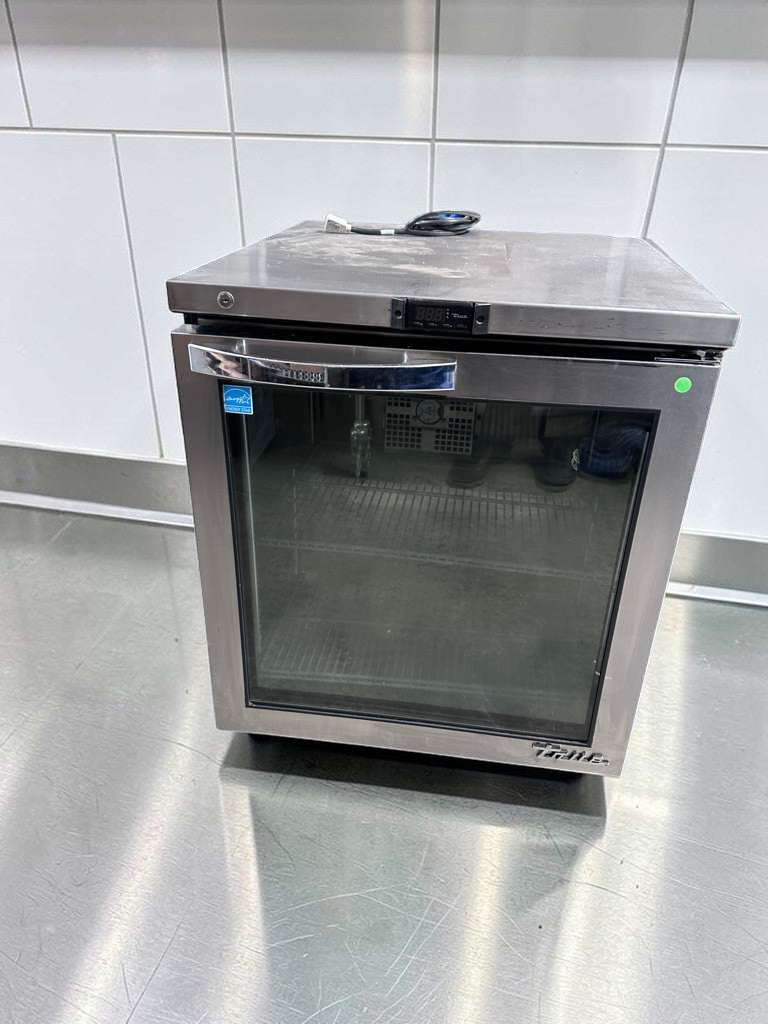 Superior Condition – True TUC-27G-HC – Commercial Undercounter Glass Door Refrigerator – 27” One Section – Stainless Steel – 115V – Fully Tested & Operational!