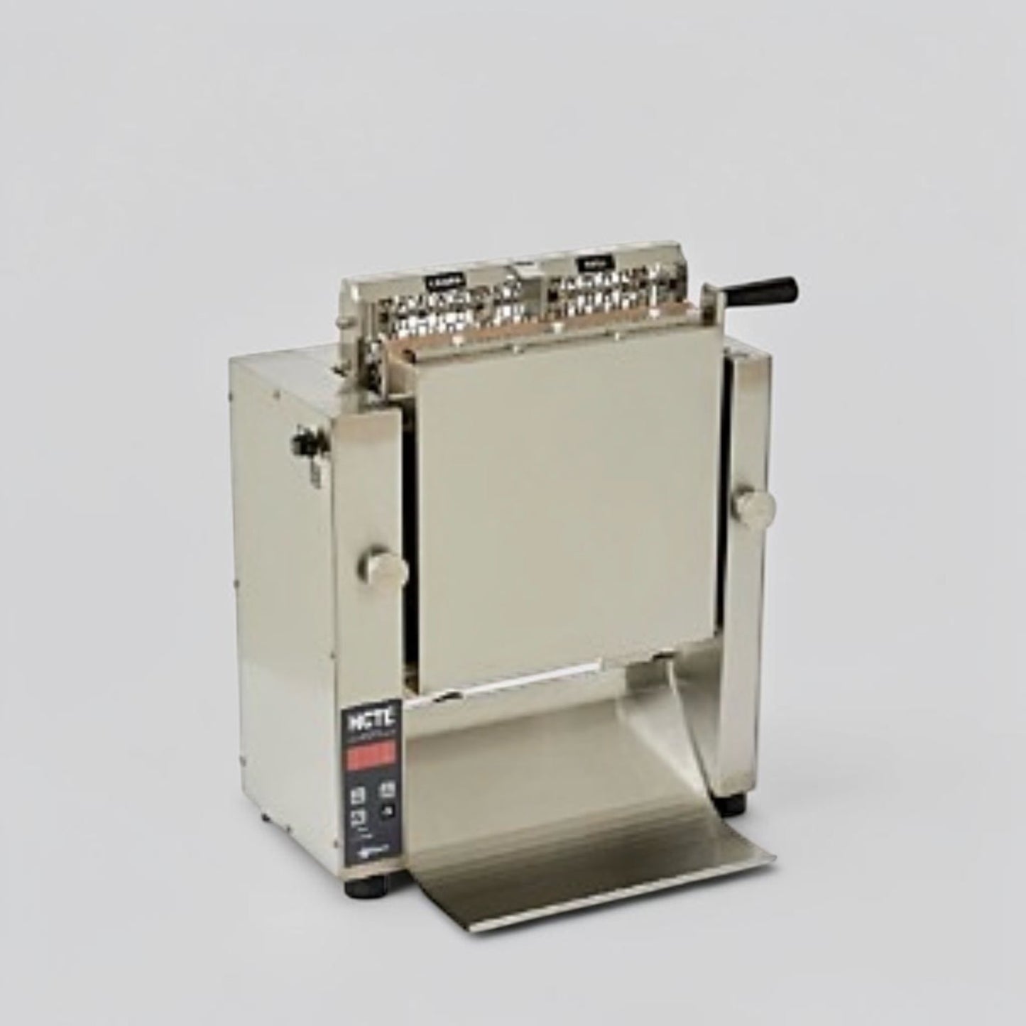 High-Grade Condition – Star VCTE13S Ultra-Max® – Commercial Vertical Contact Toaster – Electronic Controls – Up to 1,700 Bun Halves per Hour – Fully Tested & Operational!