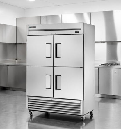 Exceptional Condition – True T-49-4 – Commercial 4-Door Reach-In Refrigerator – Stainless Steel – Fully Tested & Operational!