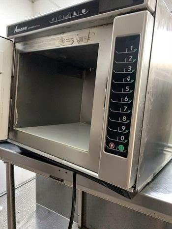 Top-Tier Condition – Amana RC17S2 – Heavy-Duty Commercial Stainless Steel Microwave Oven – 208/240V – 1700W – ETL Listed – Fully Tested & Operational!