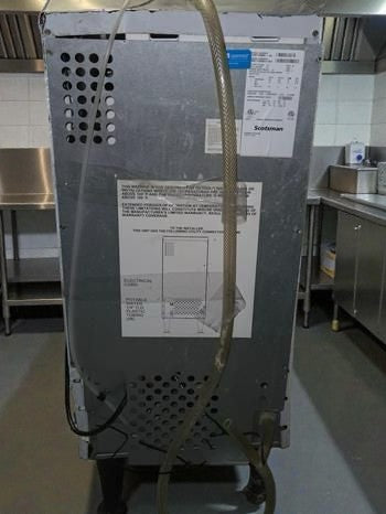 High-Grade Condition – Scotsman CU0715MA-1 – Essential Ice 70 LB Self-Contained Cube Ice Machine – Air-Cooled – UL Listed – Fully Tested & Operational!