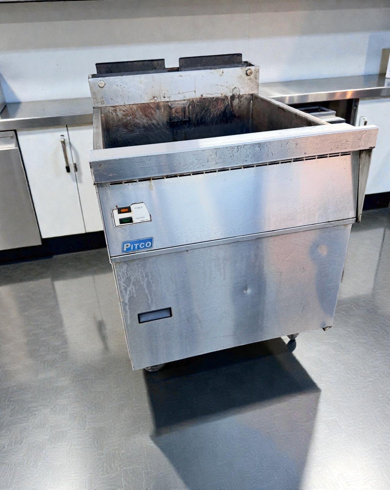 Superior Condition – Pitco Commercial Gas Fryer – Stainless Steel – Floor Model – Fully Tested & Operational!