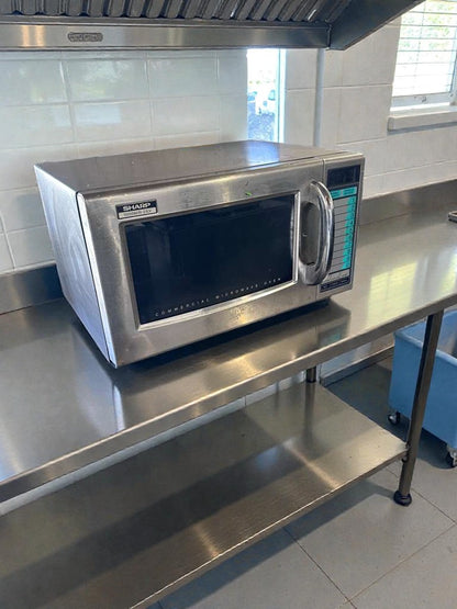 Premium Condition – Sharp R-21LV Commercial Microwave Oven – 1000W – Stainless Steel – Fully Tested & Operational!