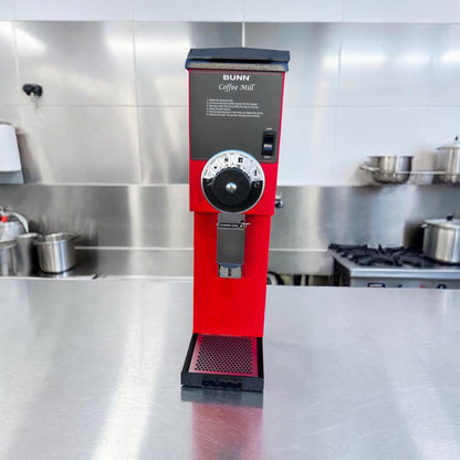 Elite Condition – Bunn G3 HD 22100.0001 3 lb. Bulk Coffee Grinder – Red – Commercial Grade – Fully Tested & Operational!