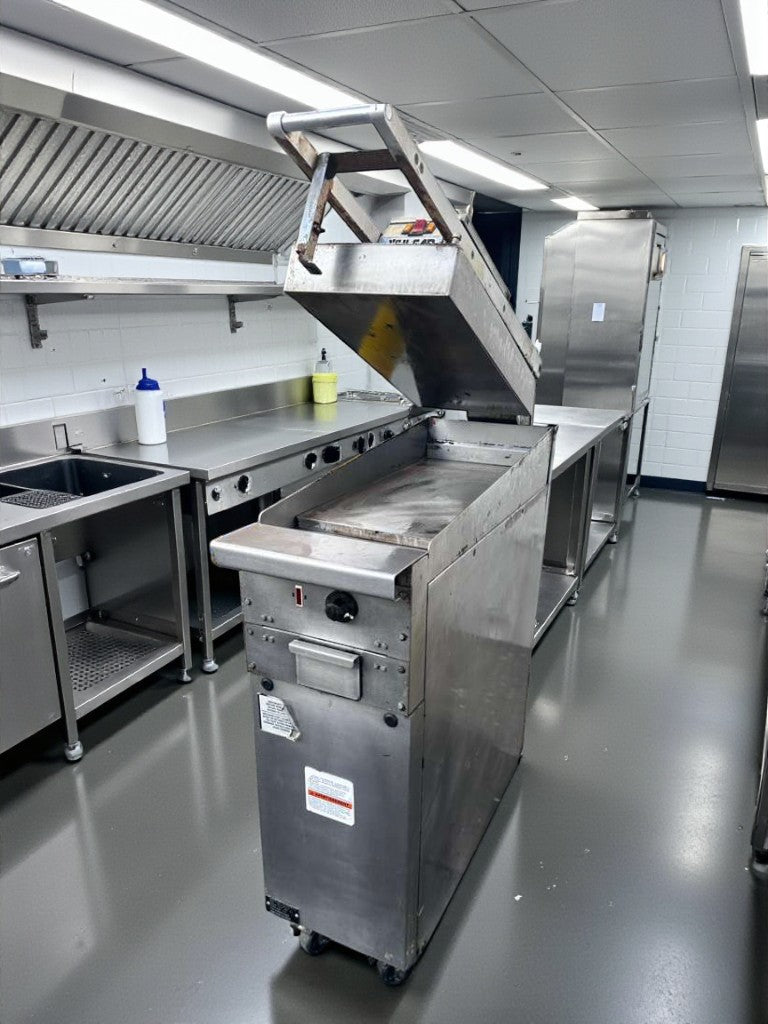 Outstanding Condition – Vulcan EV12-12G208NDLS-S4 – Commercial Electric Countertop / Floor Cooking Unit – Stainless Steel – 208V – 3.4 kW – Fully Tested & Operational!