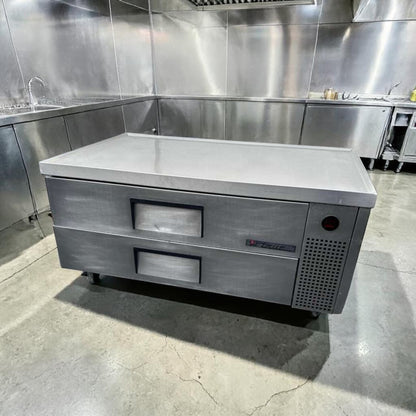 Exceptional Condition – True TRCB-52-HC Refrigerated Chef Base – 52” Width – (2) Drawers – 115V – Fully Tested & Operational!